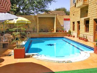 Hotel Golden City